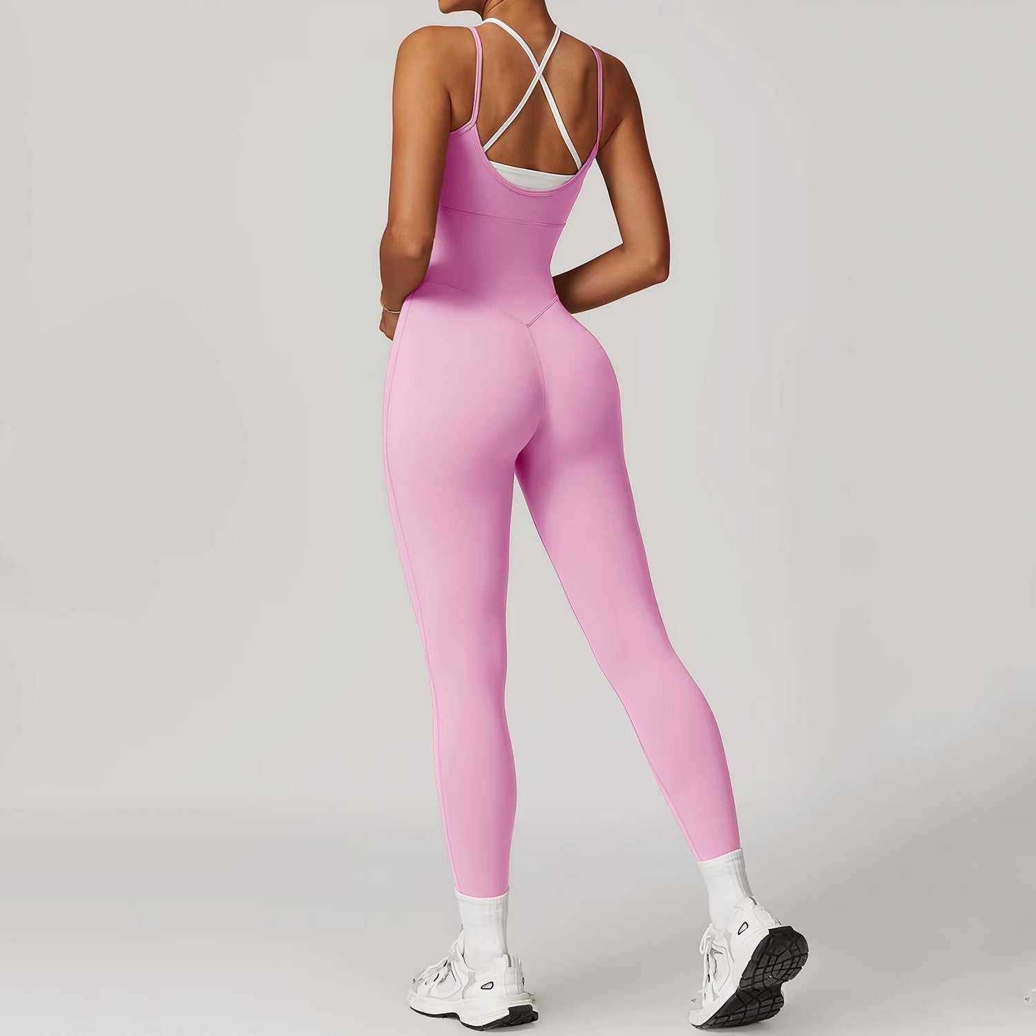 Beyaz Bra Detaylı İnce Askılı Tulum