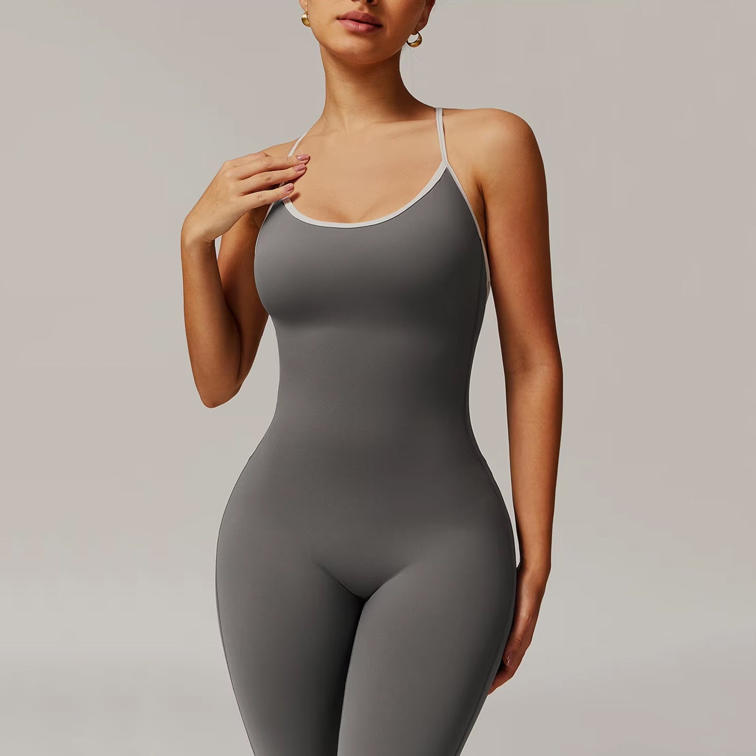 Çizgi Detaylı Sırt Dekolteli Büzgü Tulum