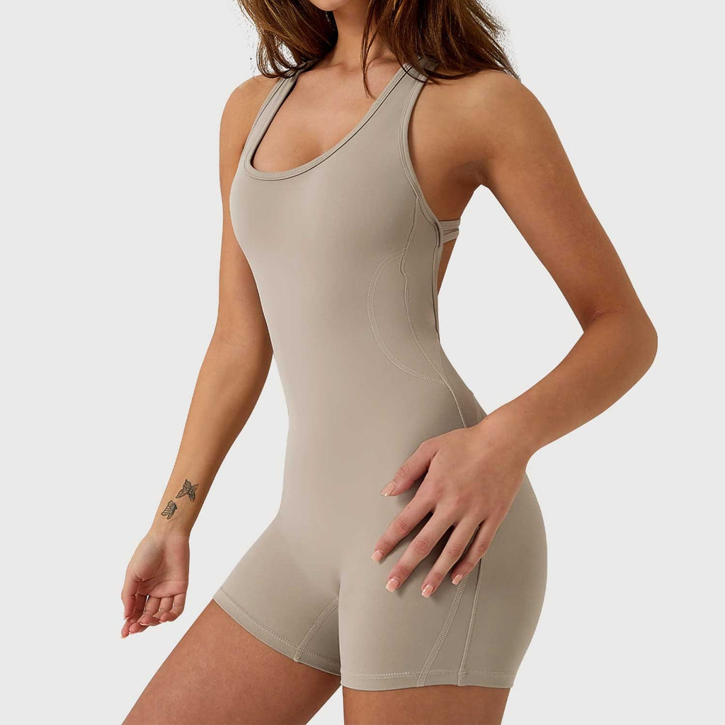 Sırt Detaylı Şort Tulum