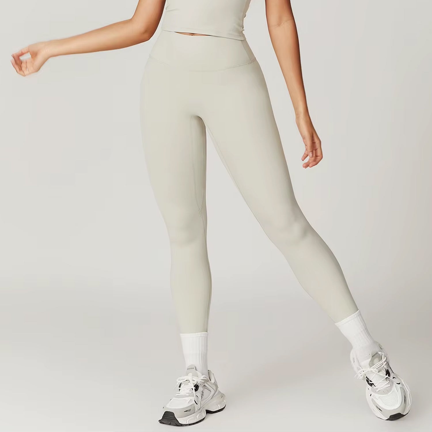 Bilek Hizasında Tayt