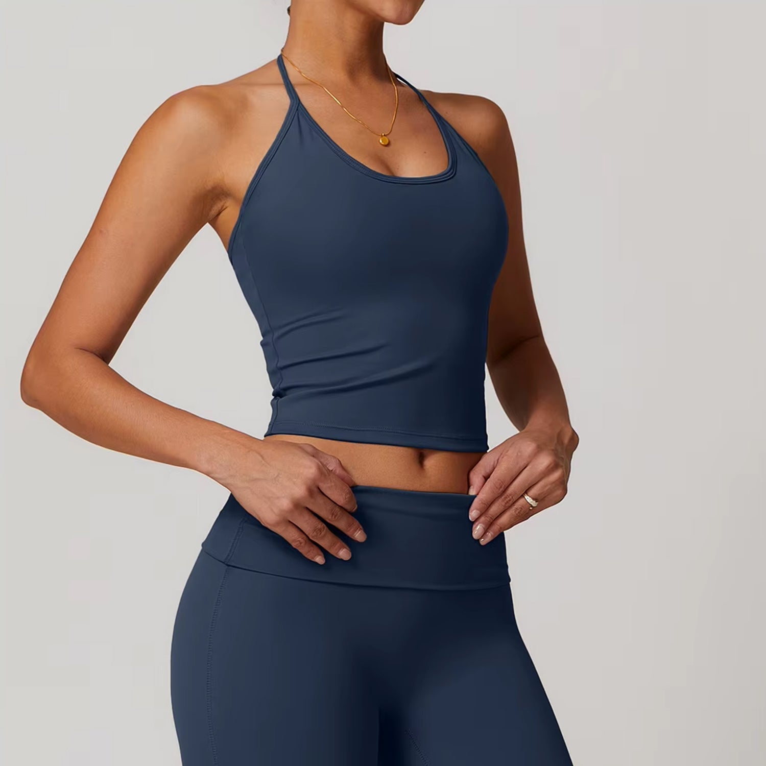 İpli Boyundan Bağlamalı Atlet