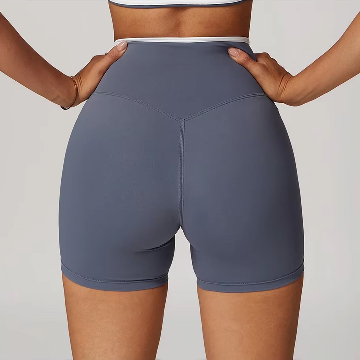 Çizgi Detaylı Biker Şort